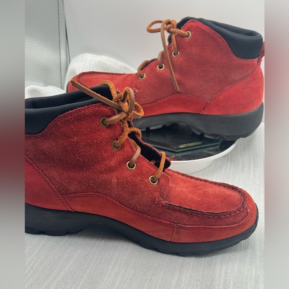 Lands End Ankle Boots Red Suede Ladies 93164 size 9 - Picture 2 of 8